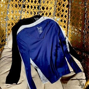 GAP Bowery Soft Long Sleeve V Neck Set of 3